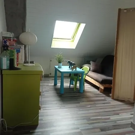 Maison Bord De *